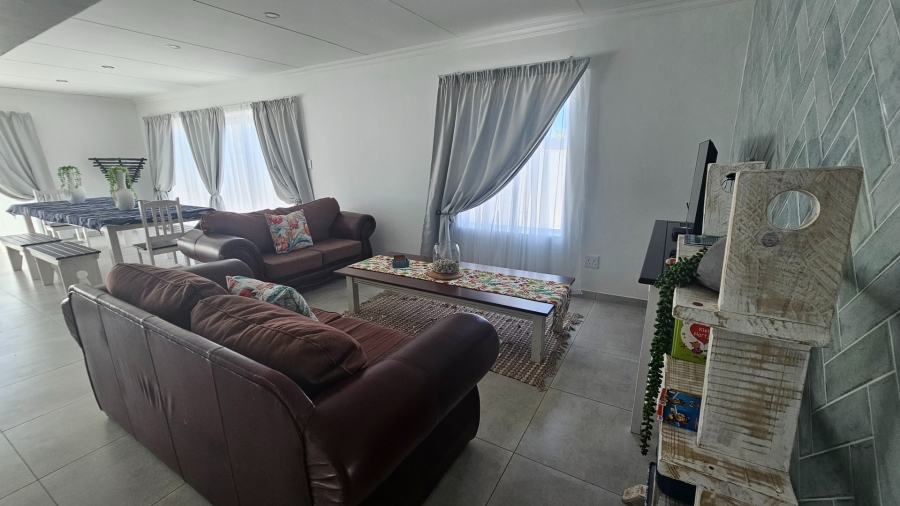 5 Bedroom Property for Sale in Britannia Bay Western Cape